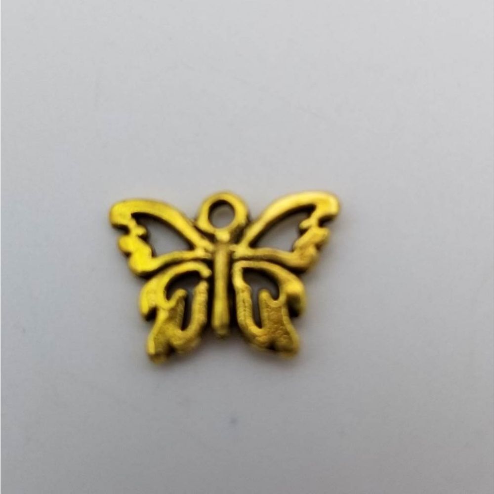 Butterfly charm pendant‎